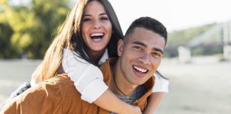 Como Estabelecer Metas e Planos Futuros em um Relacionamento: Construindo um Futuro Juntos Como Estabelecer Metas e Planos Futuros em um Relacionamento