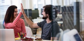 Relacionamentos no Ambiente de Trabalho Relacionamentos no Ambiente de Trabalho