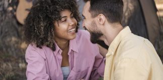 A Importância do Tempo Individual em um Relacionamento A Importância do Tempo Individual em um Relacionamento