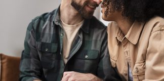 Como Construir e Manter a Confiança entre o Casal Como Construir e Manter a Confiança entre o Casal